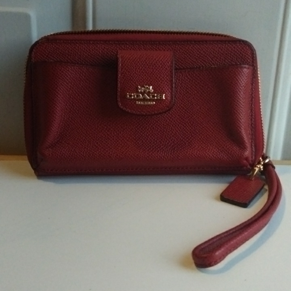 NWOT  Coach Wristlet.